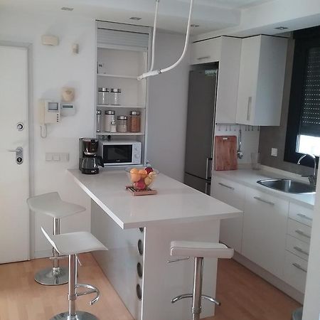 Lovely 2 Bedroom Terrace Wifi Parking Ac Heating Attic Valenza Esterno foto