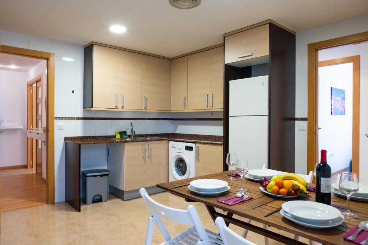 Lovely 2 Bedroom Terrace Wifi Parking Ac Heating Attic Valenza Esterno foto