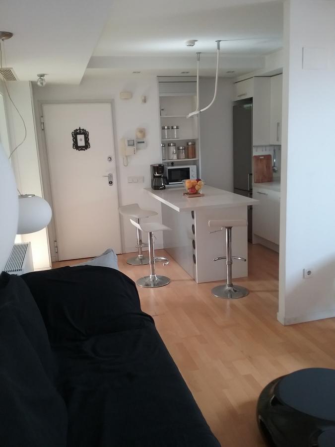 Lovely 2 Bedroom Terrace Wifi Parking Ac Heating Attic Valenza Esterno foto