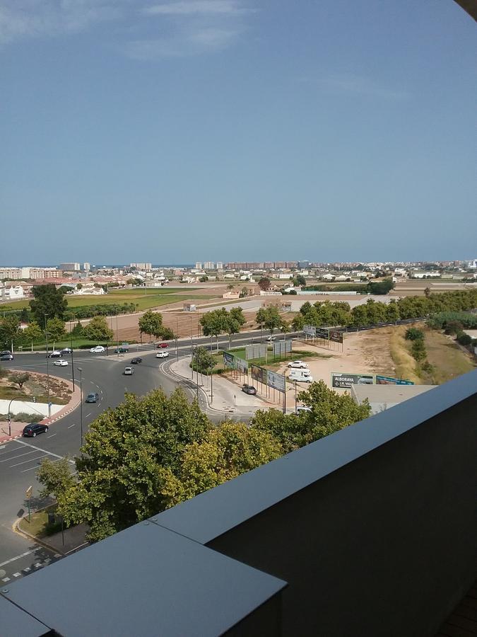 Lovely 2 Bedroom Terrace Wifi Parking Ac Heating Attic Valenza Esterno foto